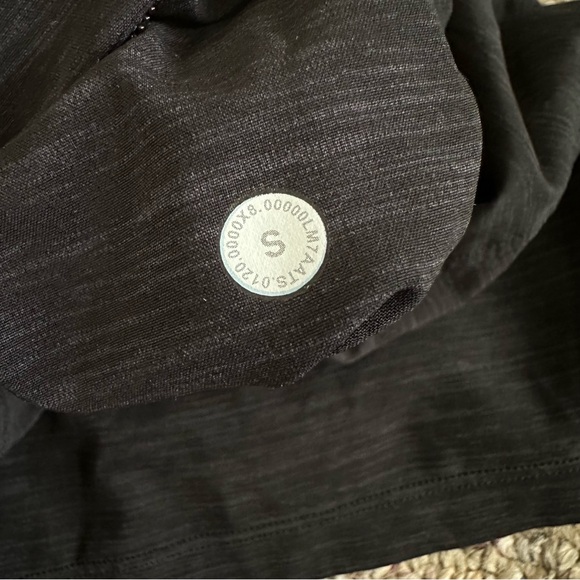 Lululemon T.H.E. Short *Linerless 11" (Heather Allover Deep Coal Black) - Picture 9 of 9